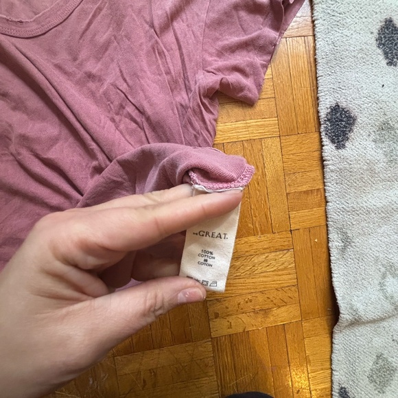 THE GREAT. the v neck tee - dusty rose - Picture 3 of 6